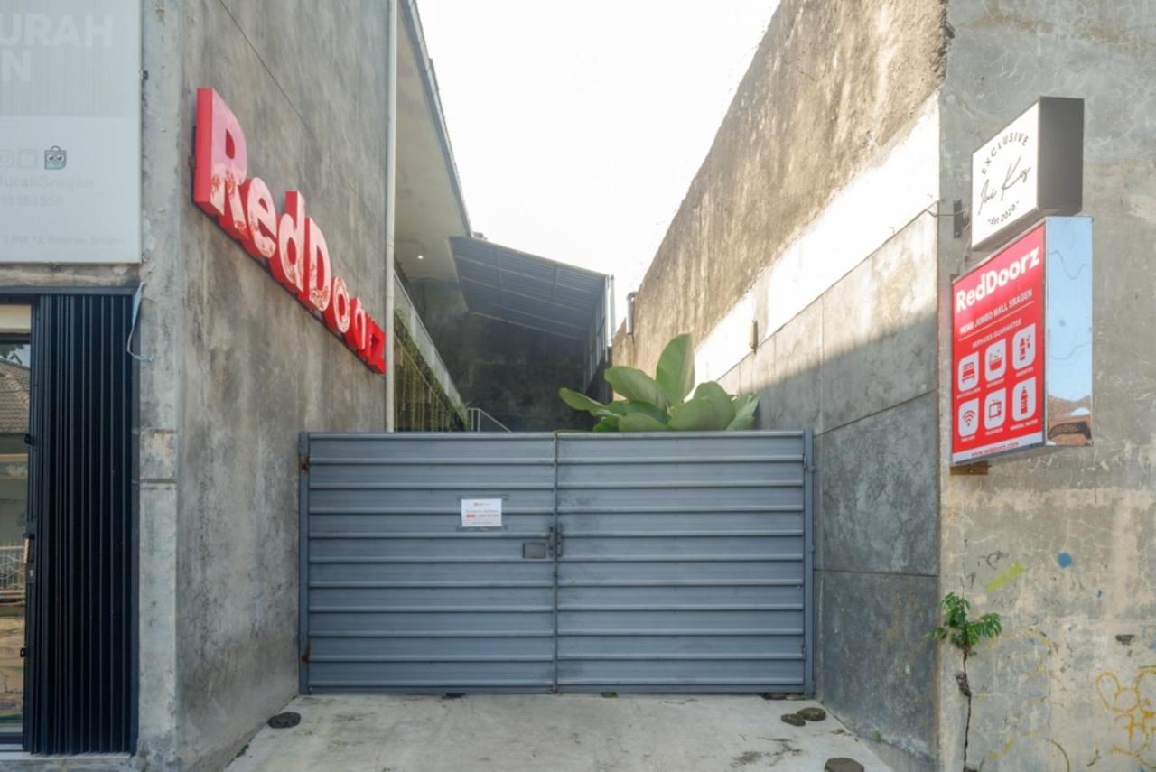 Reddoorz Near Jumbo Mall Sragen Eksteriør bilde